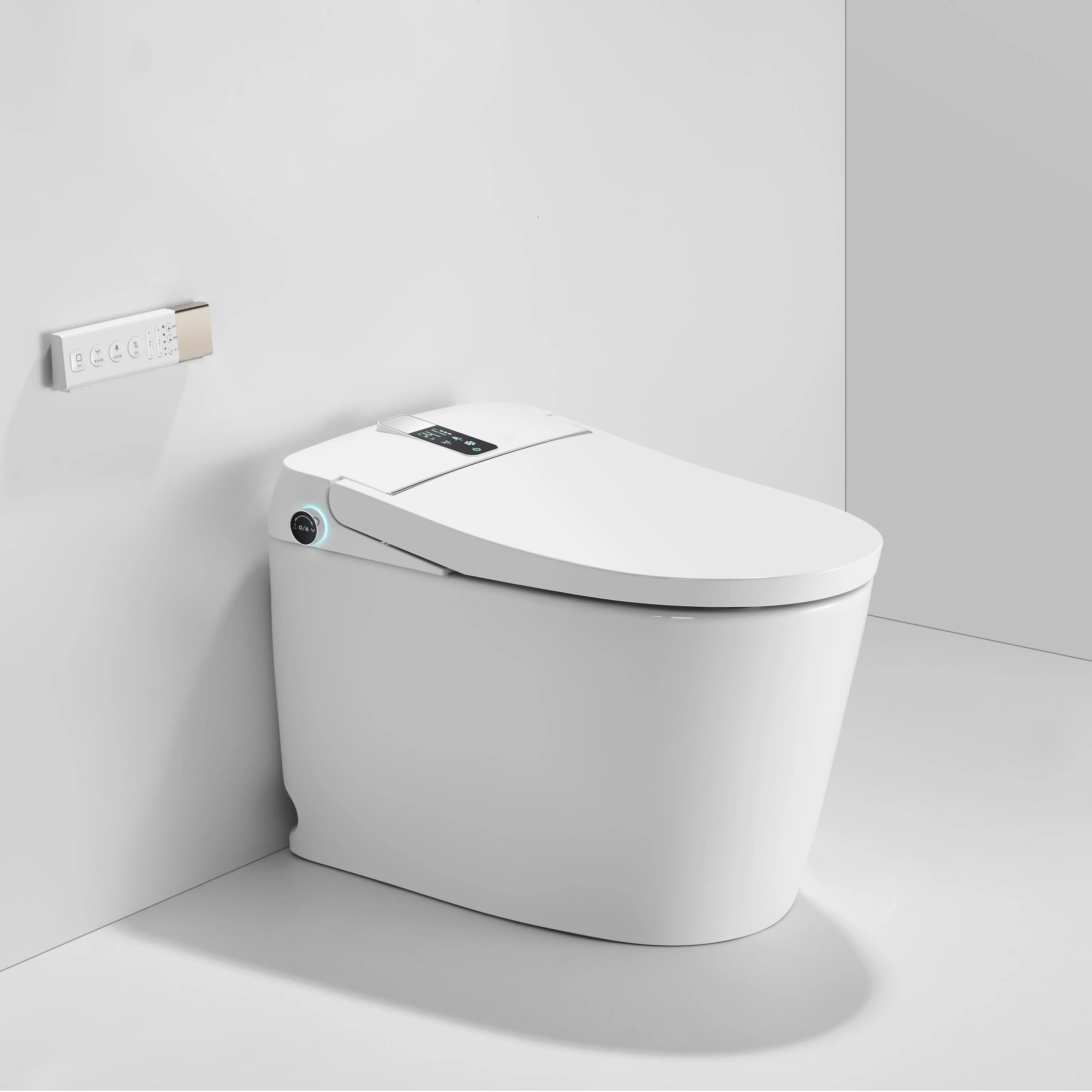 Smart Toilets vs. Traditional Toilets: The CASAINC Perspective on the Future of Bathroom Living