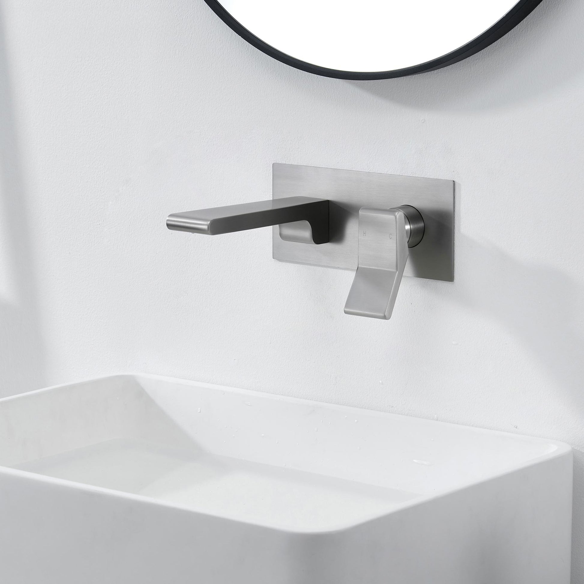 Modern Single Handle Wall Mount Bathroom Faucet with Brass Spout & Plate