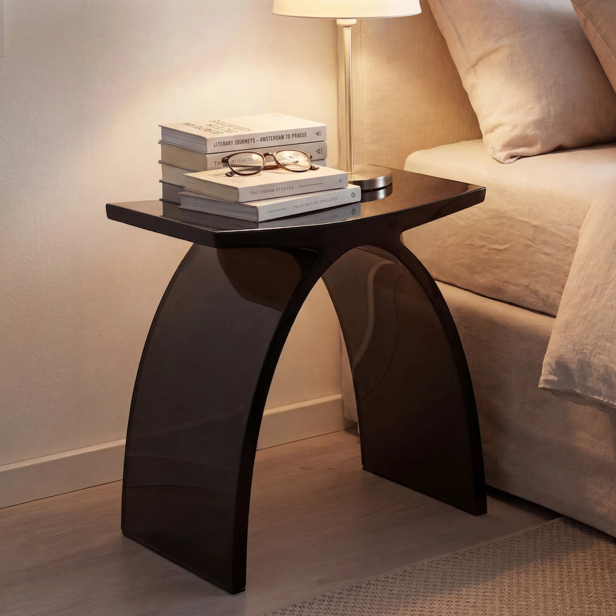 Translucent Resin Arched Solid Surface Bathroom Shower Bench in Glossy Smoke Black/Amber