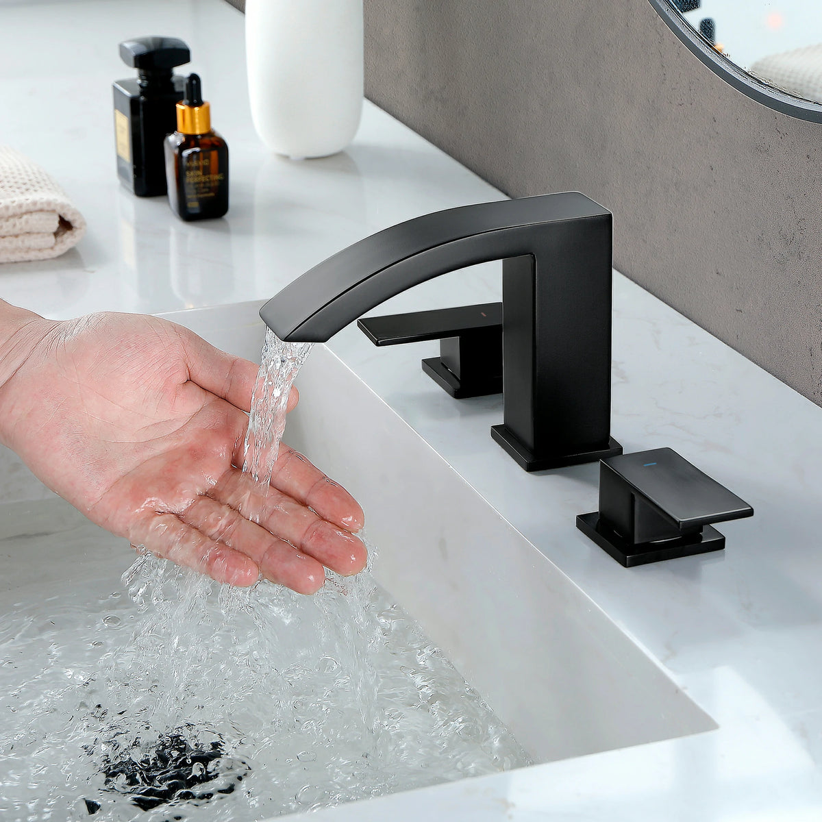 360° Swivel 2-Handle 3-Hole Widespread Bathroom Faucet with Drain in Brushed Gold/Brushed Nickel/Matte Black