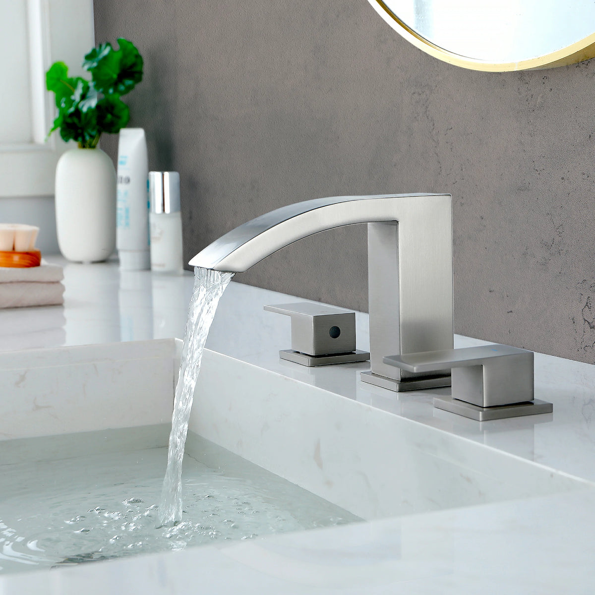 360° Swivel 2-Handle 3-Hole Widespread Bathroom Faucet with Drain in Brushed Gold/Brushed Nickel/Matte Black