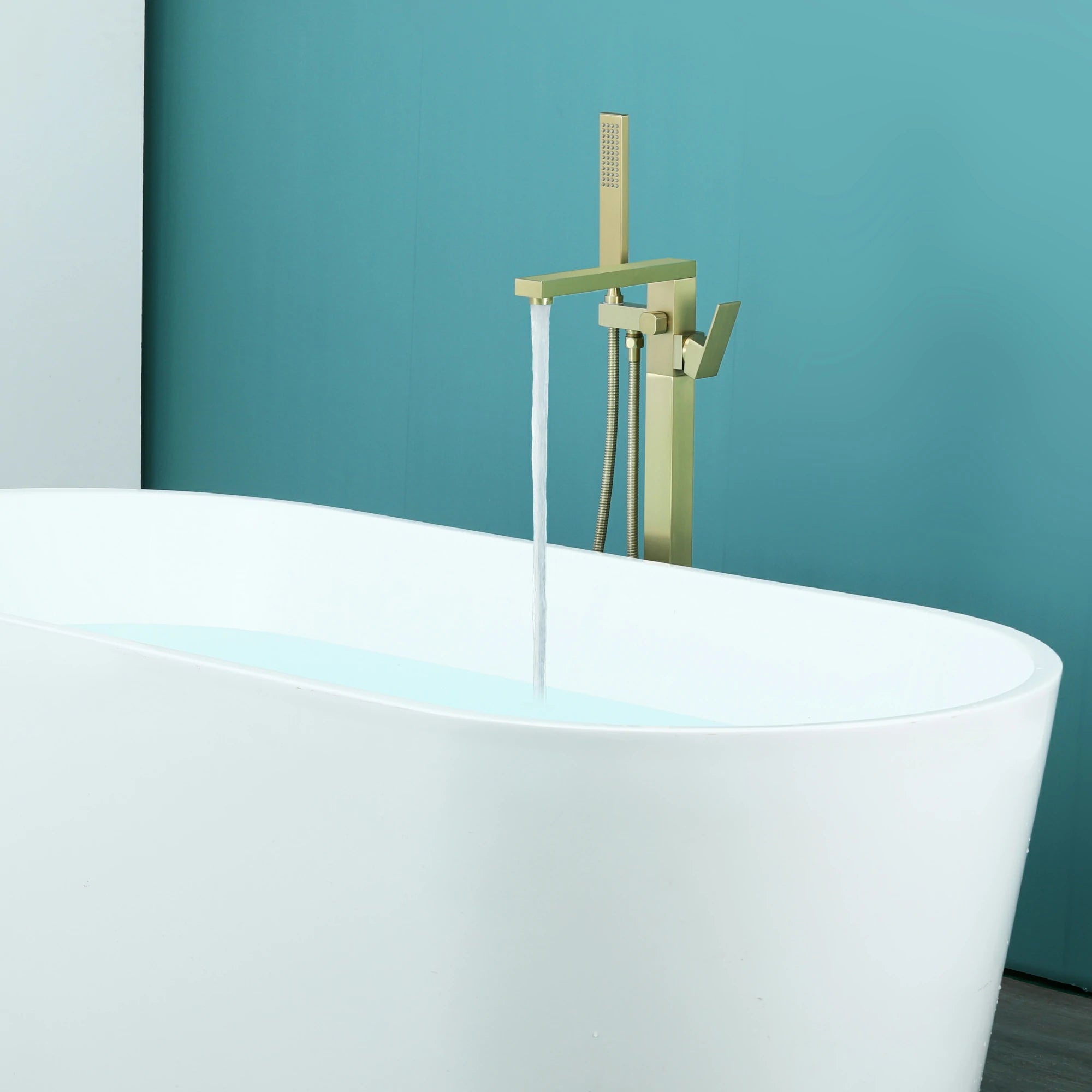 Aerated Spout Freestanding Bathtub Faucet with Hand Shower in Brushed Gold