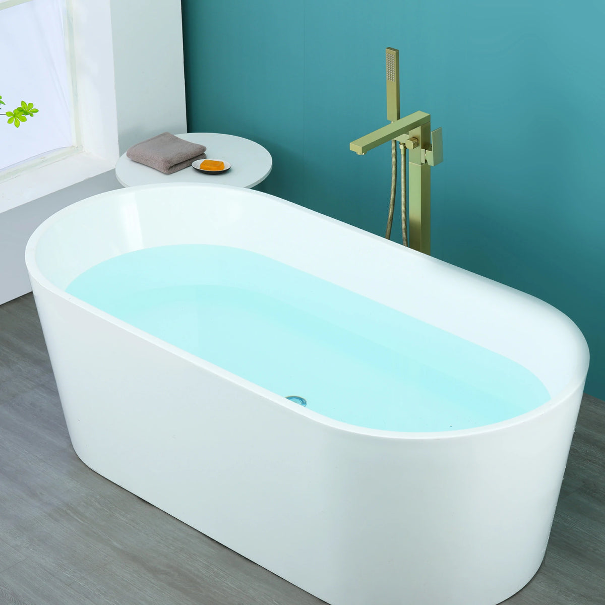 Aerated Spout Freestanding Bathtub Faucet with Hand Shower in Brushed Gold
