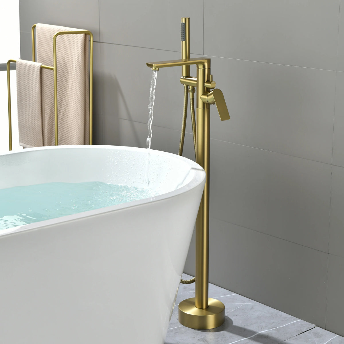 360° Swivel Aerated Spout Freestanding Bathtub Faucet with Hand Shower in Brushed Gold