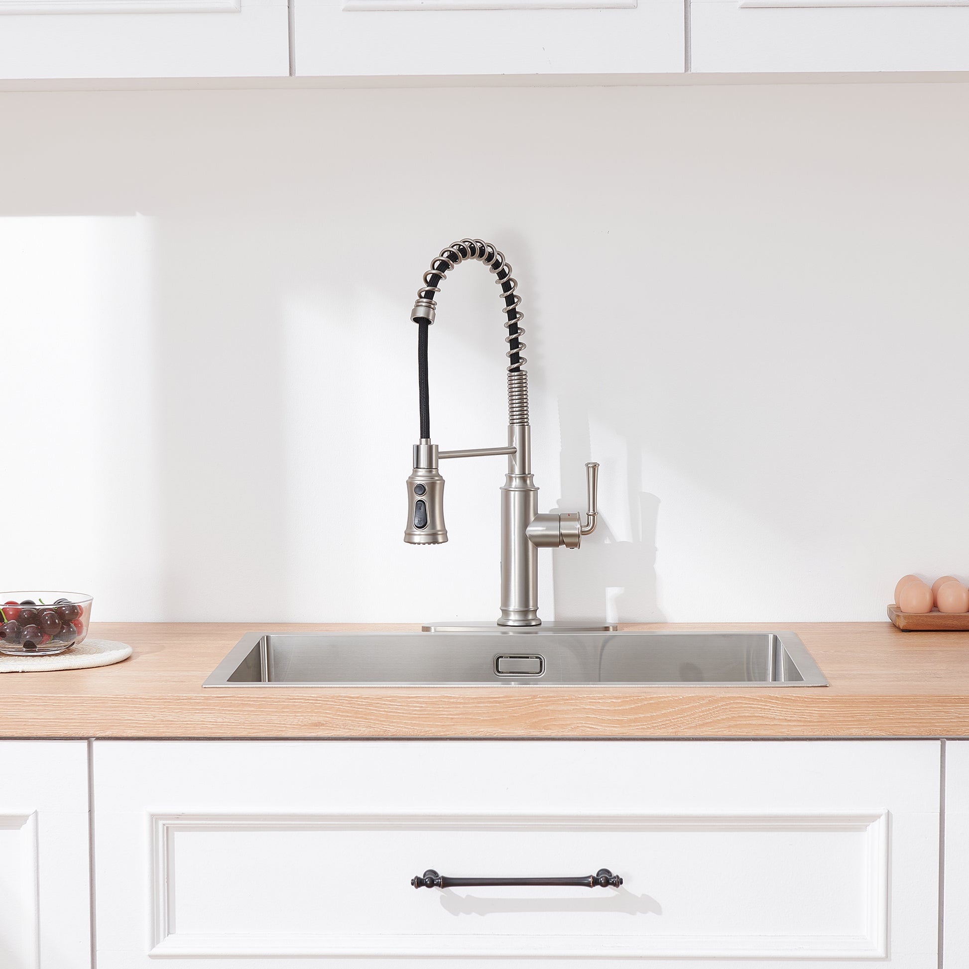 Kitchen Faucet with Pull Down Sprayer, Farmhouse RV Small Vanity Faucet with 360° Rotation Spout and Deck Plate