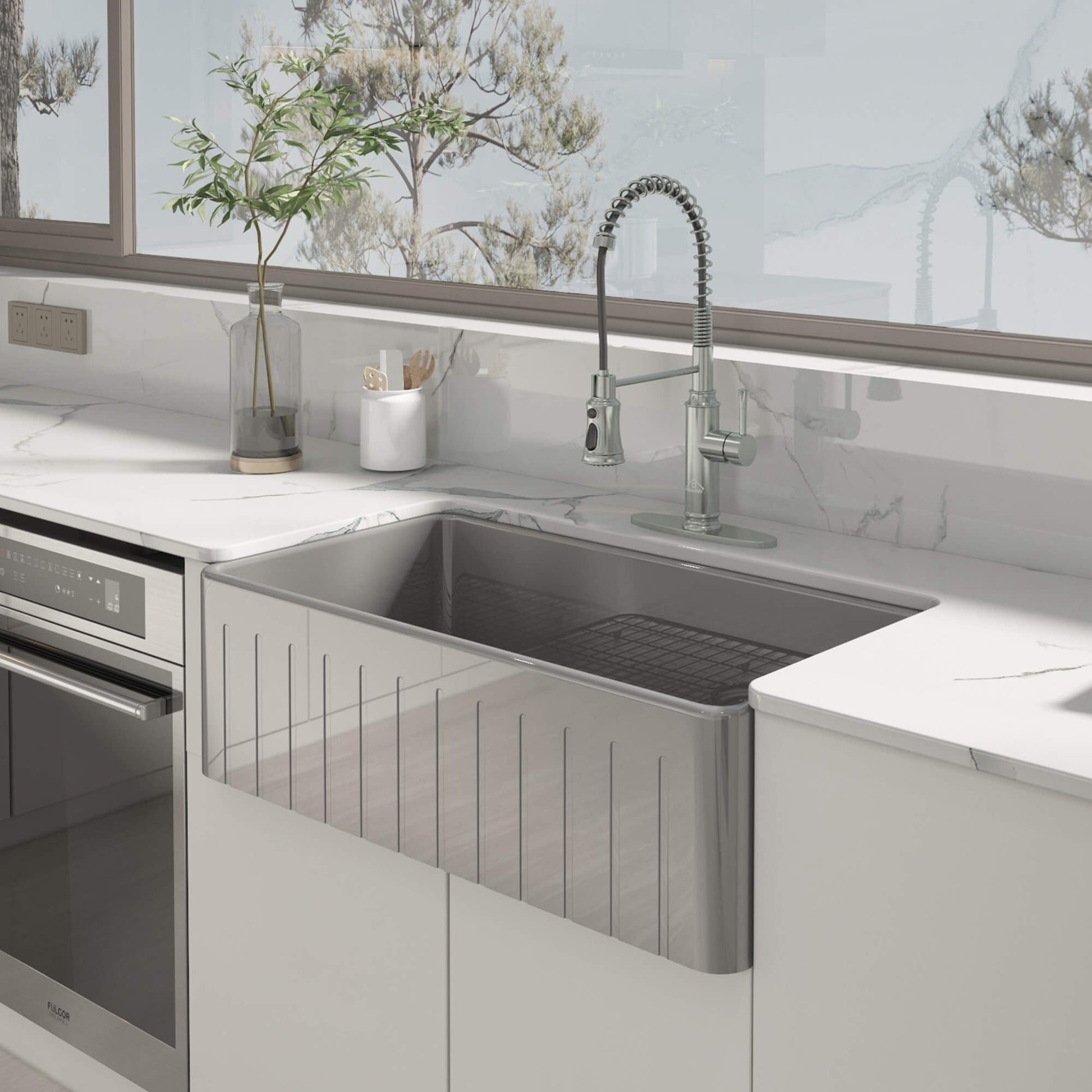 33 in. Single Bowl Fireclay Farmhouse Apron Kitchen Sink with Striped Design Reversible Installation, with Grid and Drainer, cUPC Certified, in White/Black/Gray