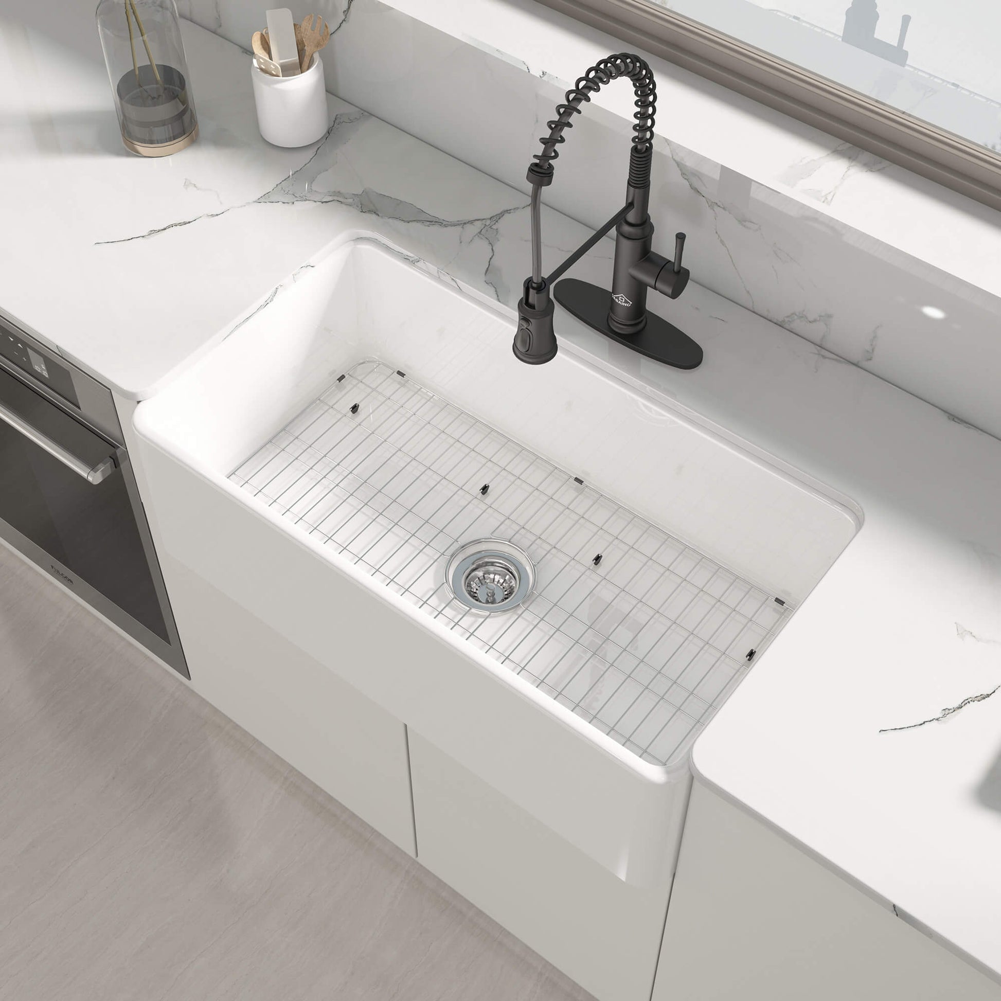 33 in. Single Bowl Fireclay Farmhouse Apron Kitchen Sink with Striped Design Reversible Installation, with Grid and Drainer, cUPC Certified, in White/Black/Gray