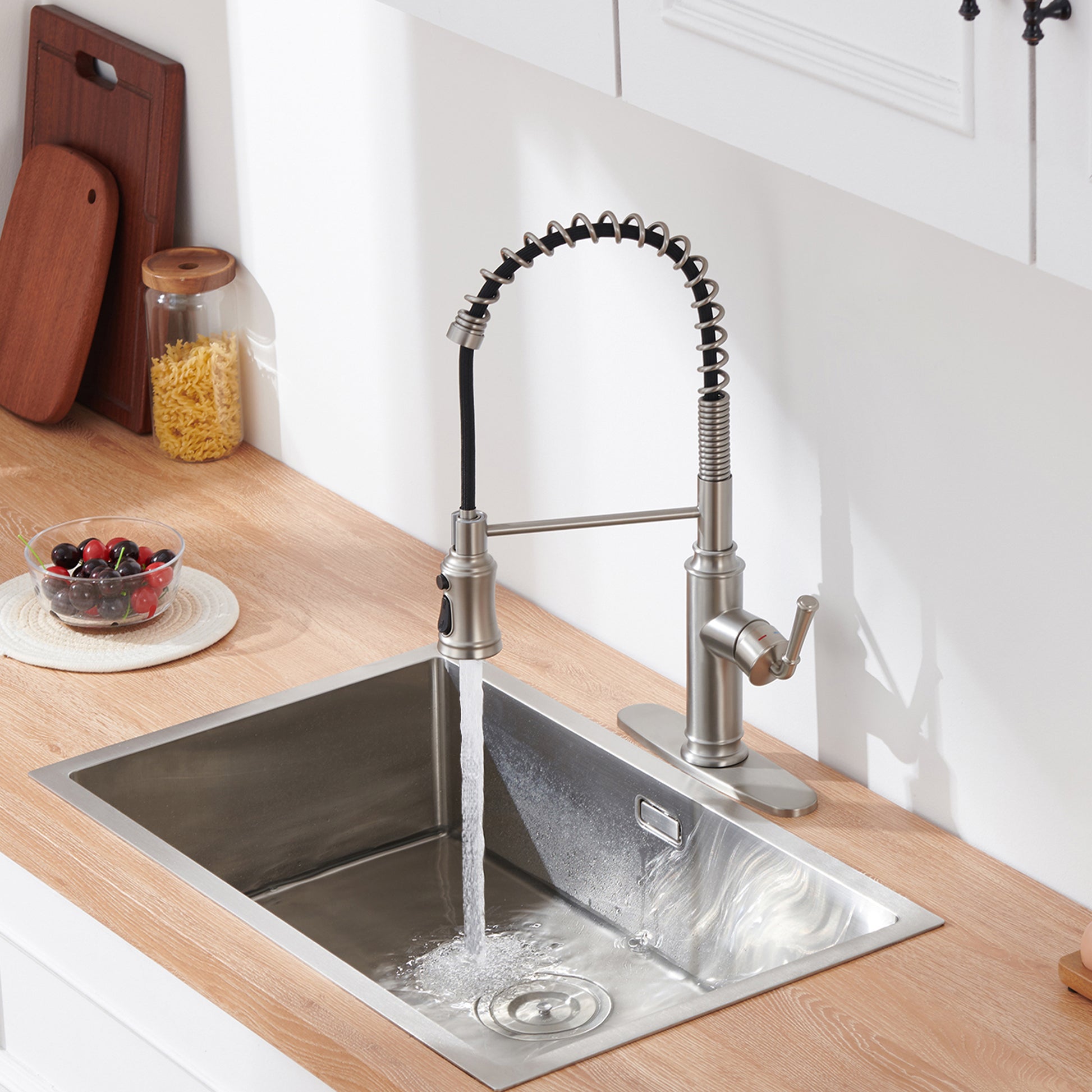Kitchen Faucet with Pull Down Sprayer, Farmhouse RV Small Vanity Faucet with 360° Rotation Spout and Deck Plate