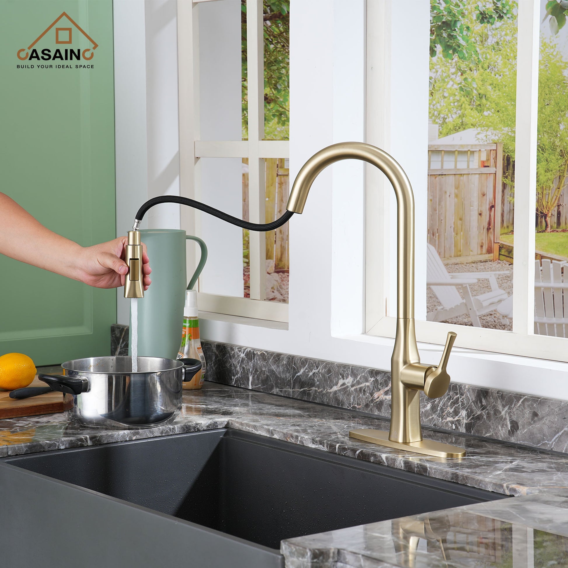 CASAINC Single-Handle Kitchen Faucet with  Pull-Down Sprayer