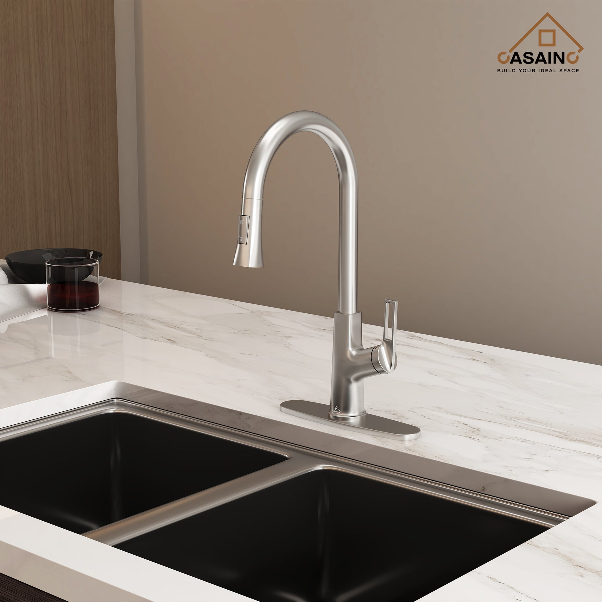 Single-Handle Pull-Out Sprayer Kitchen Faucet Deckplate Included in Brushed Nickel/Matte Black/Matte White/Brushed Gold