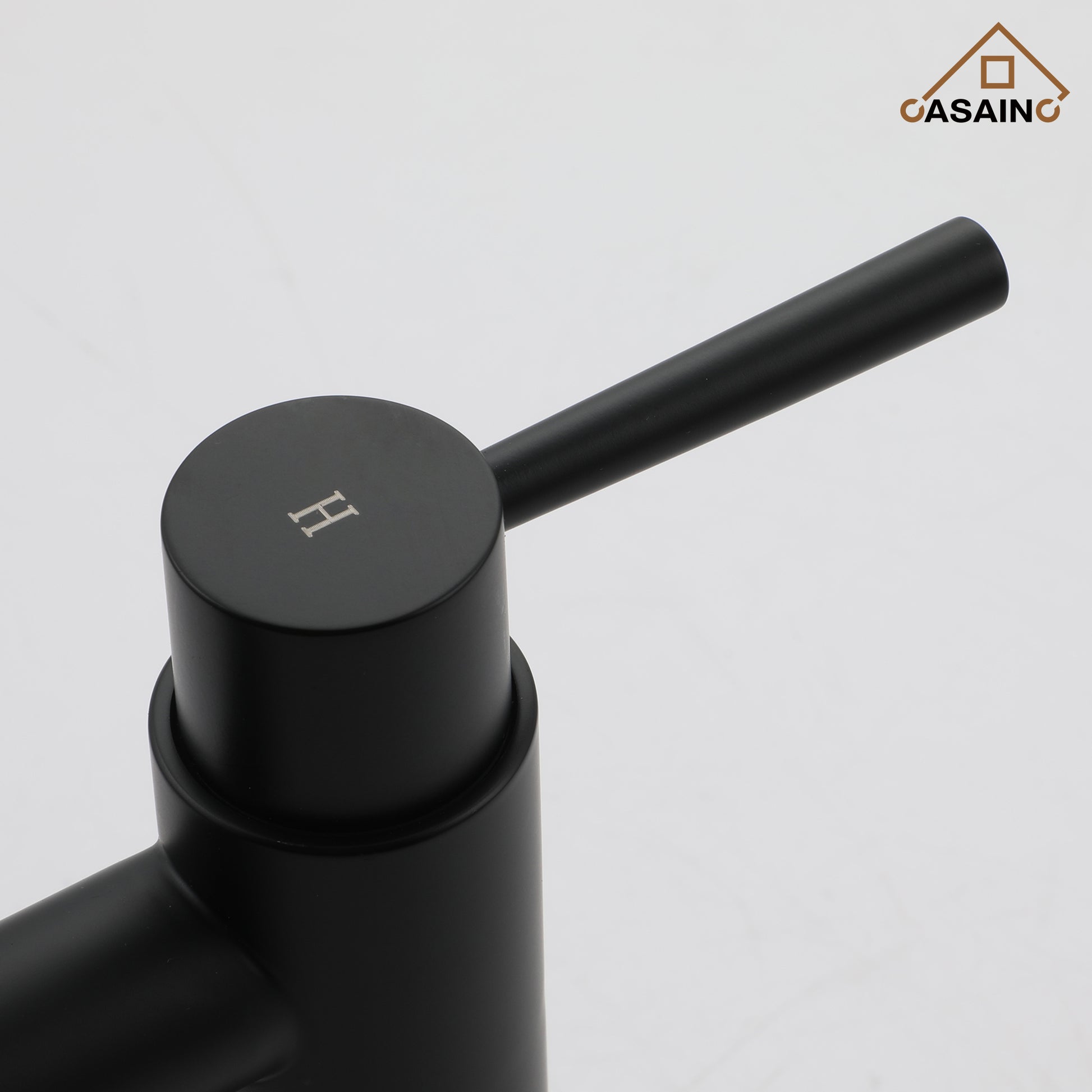 3 Hole Kitchen Faucet with Pull Down Sprayer and Faucet Side Sprayer Matte Black Brushed Gold Brushed Nickel