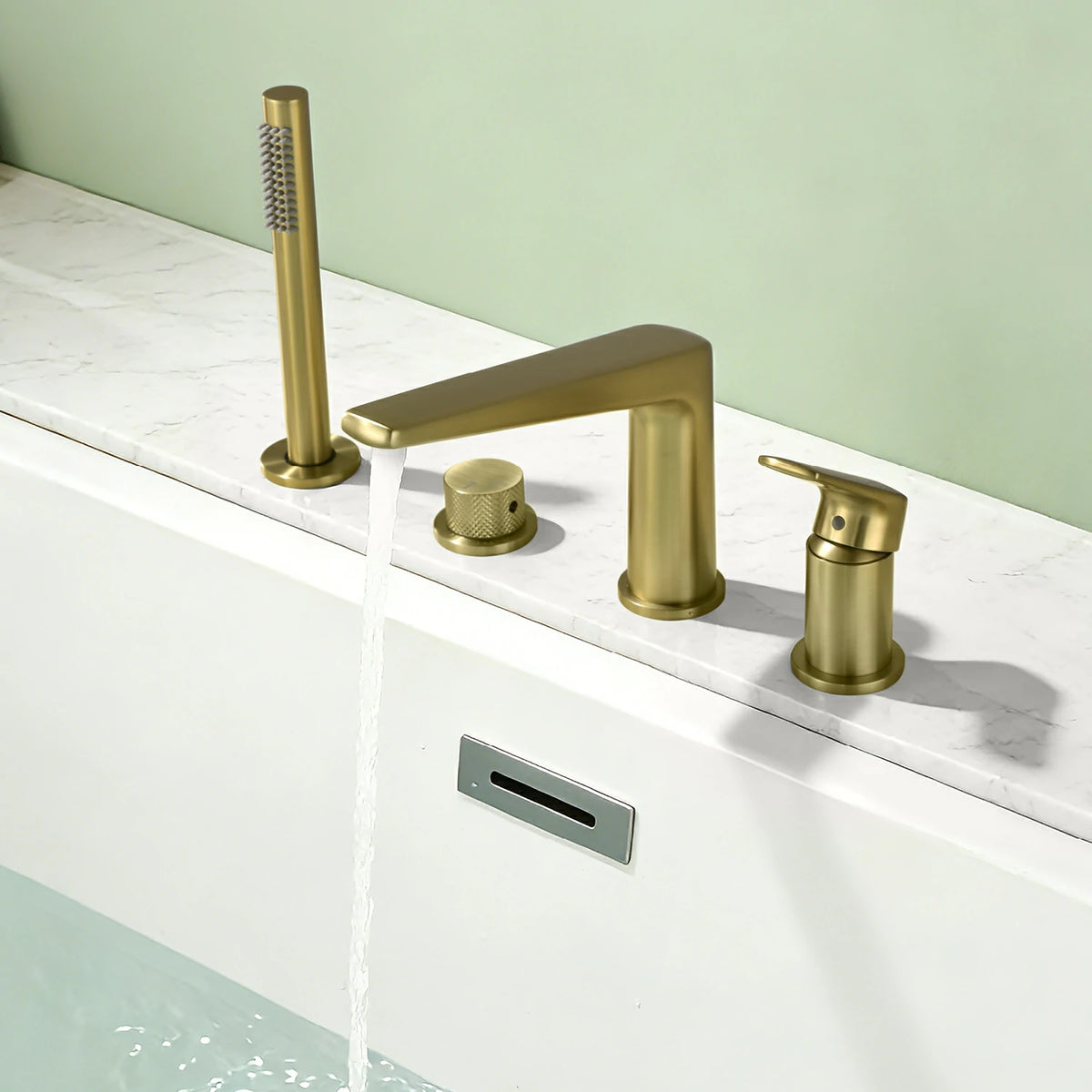 4-Hole Aerated Deck-Mounted Bathtub Faucet with Hand Shower in Brushed Gold/Matte Black
