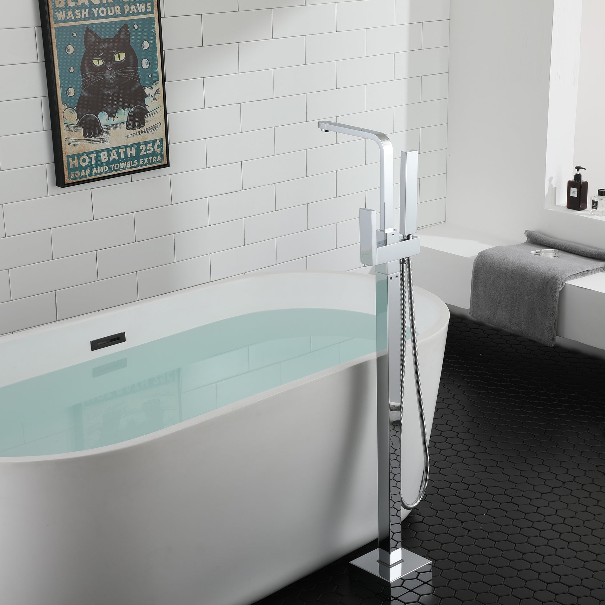 Free Standing Tub Filler  Bathtub Faucet with Hand Held Shower