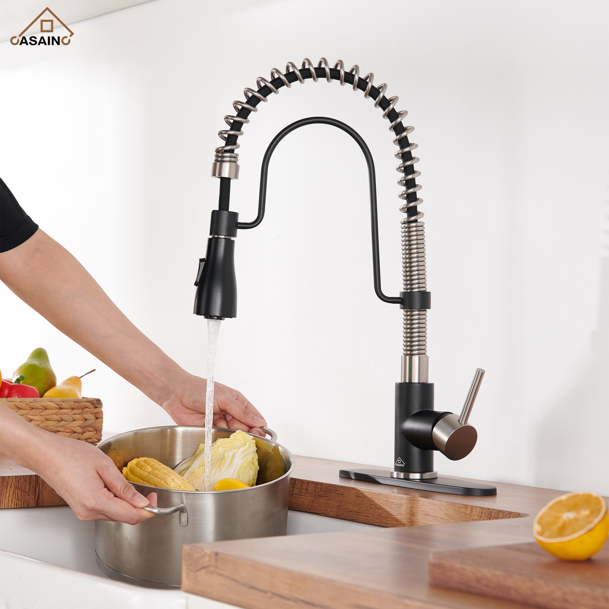 Single Handle Commercial Style Pull-Down Kitchen Faucet