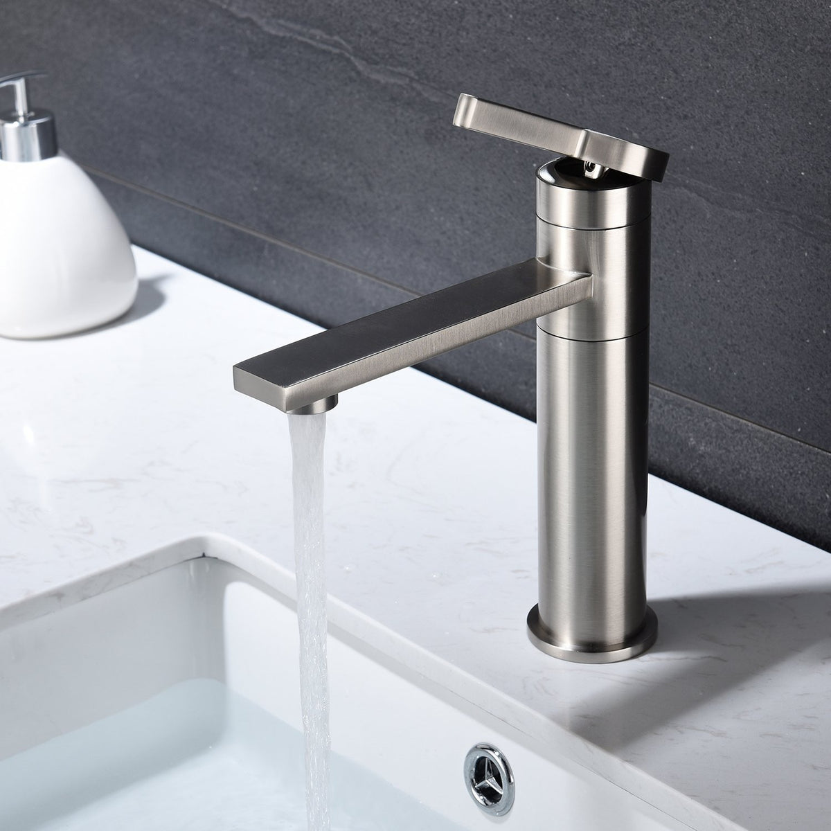 Single Handle Sink Vanity Bathroom Faucet in Brushed Nickel-CASAINC